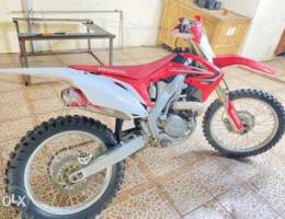 Honda CRF 450R نظيف جدا