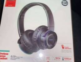 Joyroom JR-H16 headset still new didn't op...