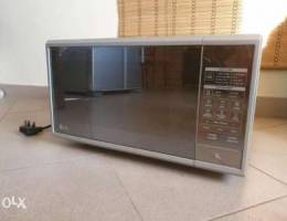 Microwave Oven