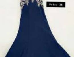 Dress for sale فساتين مستعمله بغرض التوسعه