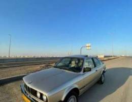 للبيع e30 325 جير عادي اصل