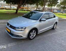 Volkswagen Jetta 2014 Oman car 103000 km o...