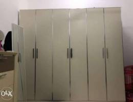 6 door wardrobe for sale ٦ أبواب كبت للبيع