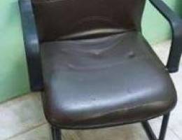 Urgent Sale - Executive Chairs - OMR 5/- e...