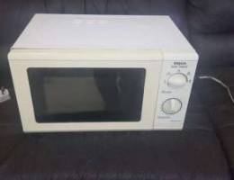 Good condition sanyo microwave