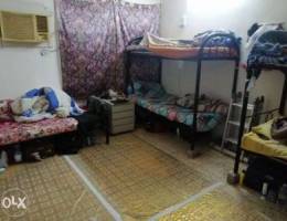 Bed space available ghubrah near Mars