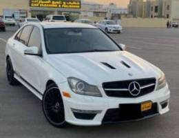 للبيع مرسيدس c300 دفريشن عليه كت c63