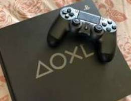 للبيع ps4 مع جميع أغراضه