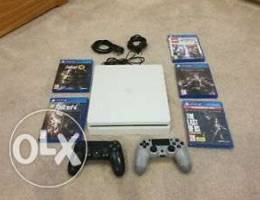 PS4 slim with 2controllers