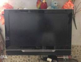 Hisense TV 42” inch black colour .