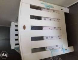 Pre-loved baby crib - Boori Country