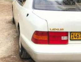 لكزس LS400 للبيع او البدل