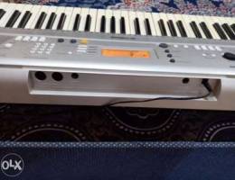 Yamaha psr e313