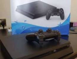 PlayStation 4 slim ,1tb