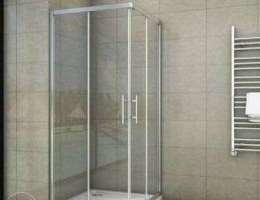 Shower tray with glass