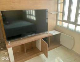 TV stand (brand: Orino) - حامل تلفاز