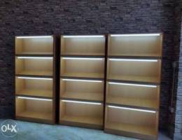 رفوف shelves