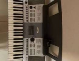 Yamaha keyboard PSR I425