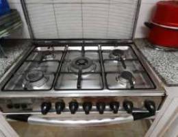 Cooking Range for sale in very good condit...