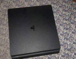 Ps4 silim .500 gb. Like new