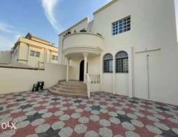 4 bedrooms ground floor villa for rent in ...