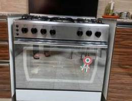 Extremely well maintained cooking range