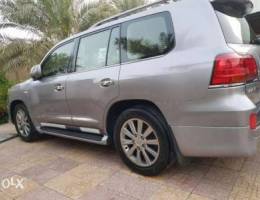 للبيع لكزس فول ابشن Lx570