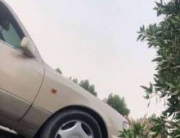 للبيع لكزس LS400 خليجي مديل 98 من داخل بيج