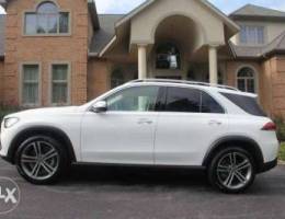 Selling 2020 Mercedes-Benz GLE