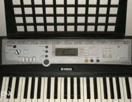 Yamaha PSR-E203 Portable Keyboard