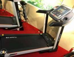 Treadmill (900D)