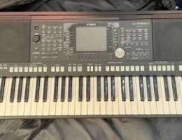 -light use Yamaha PSR-S950 used for sale