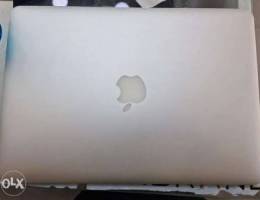 Macbook air i5/4GB RAM 13 inch