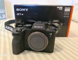 Sony A7riv body for sale, Still under warr...