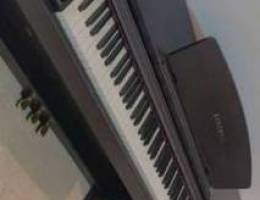 Excellent condition Piano, KURZWEIL M90