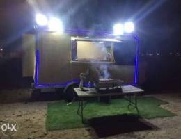 عربة متنقلة للبيع food truck