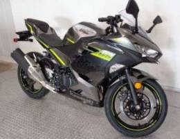 2021 Kawasakis- Ninja 400 Metallic Graphit...