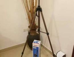 Camera tripod