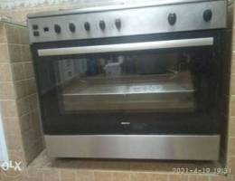 05 Burner Cooking Range for sale