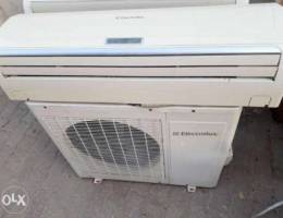 1.5 ton split Ac urgent for sale