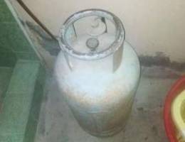 Gas cylinder