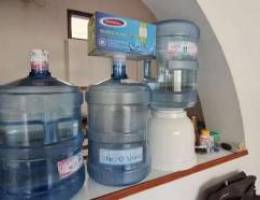 Oasis 5 gallons 3 bottles + Despenser + Pu...