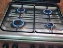 Cooking range with gas cylnder