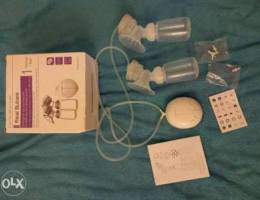 Double Electric breastpump with pump holde...