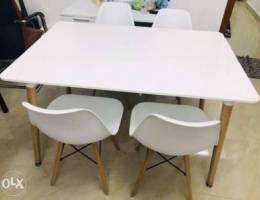 table with 4 chairs