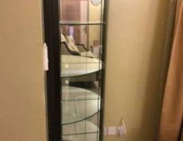 glass cabinet خزانة تحفيات زجاجية