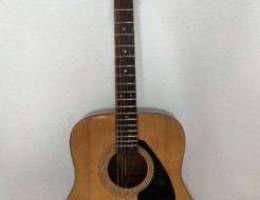 Yamaha F310 Acoustic Guitar with Case for ...