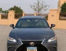 للبيع لكزس ES 350 موديل ٢٠١٩ فول ابشن قابل...