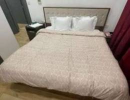 Ruby 180X200 King Bed - Mocha / Dark Walnu...