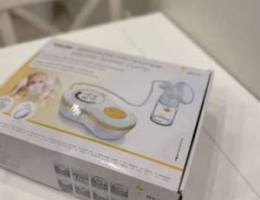 Breast Pump ( in very good Condition)